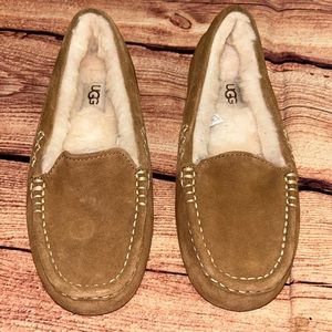 Ugg slippers